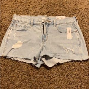 Old Navy Boyfriend distressed shorts